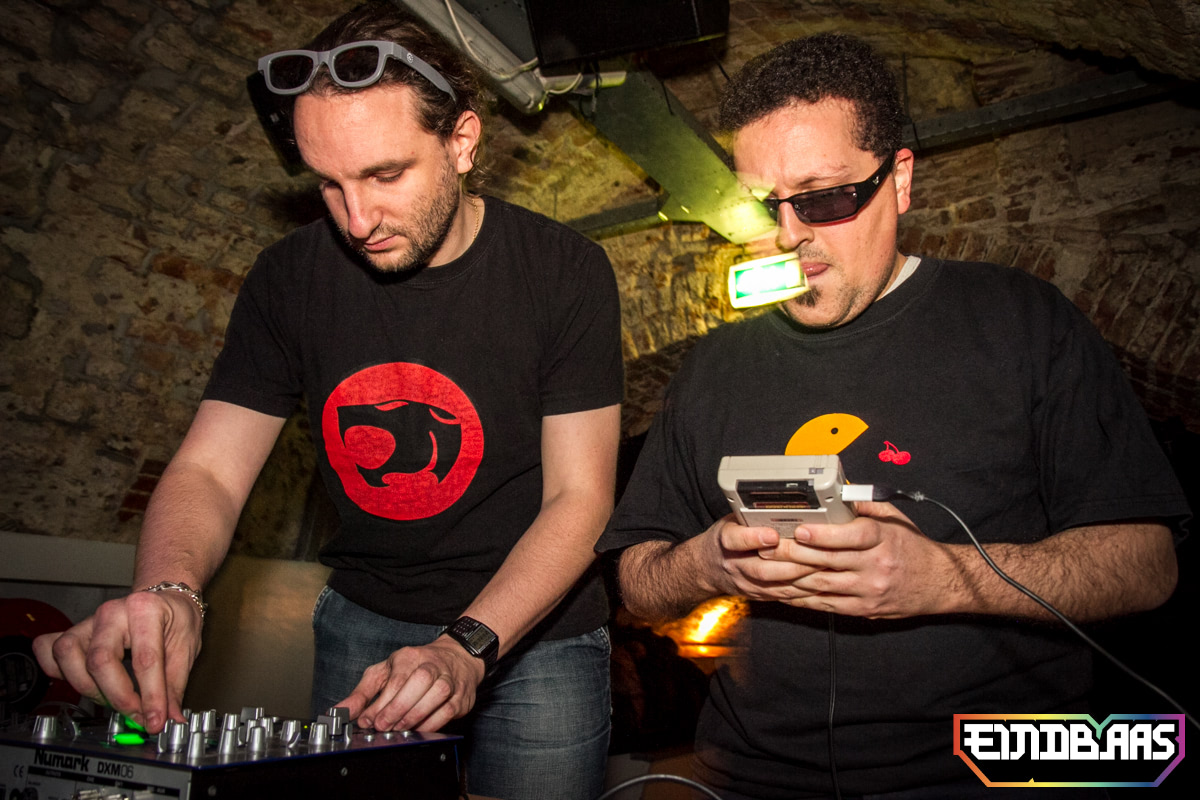 EINDBAAS 030303 photo