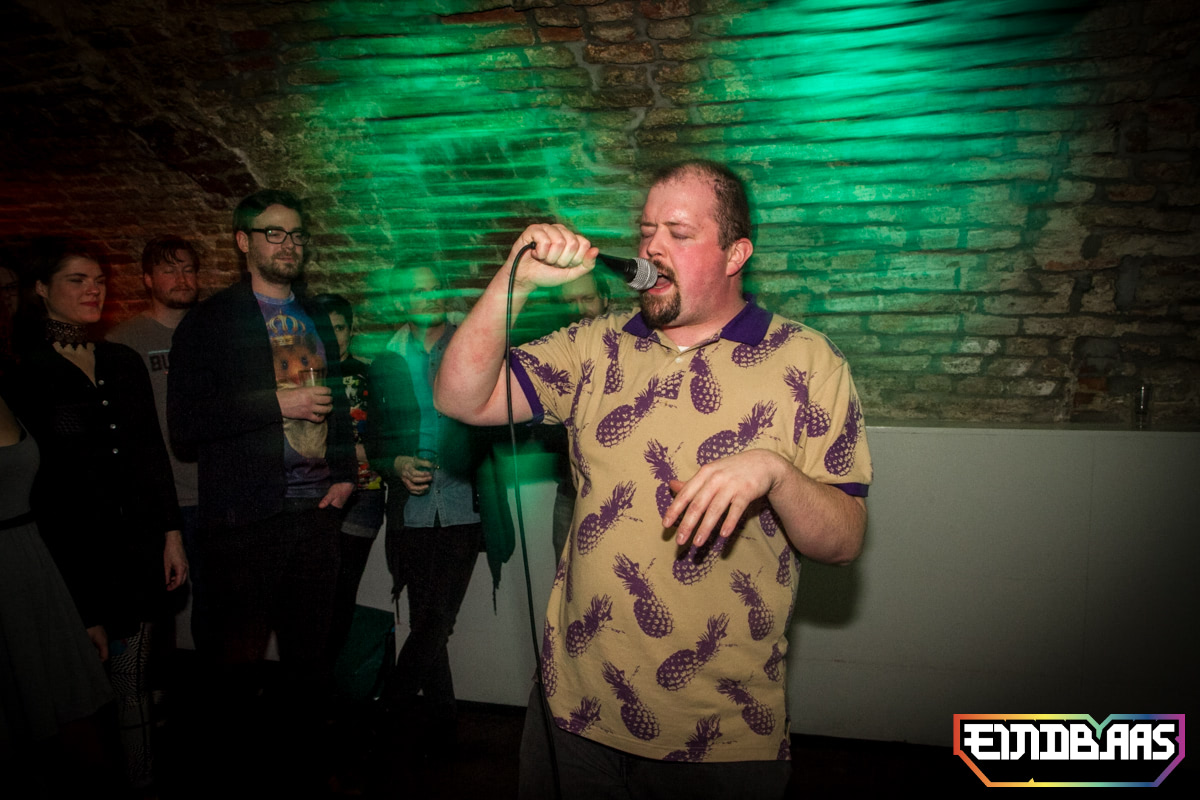 EINDBAAS 030303 photo