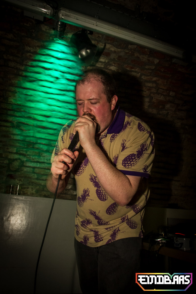 EINDBAAS 030303 photo