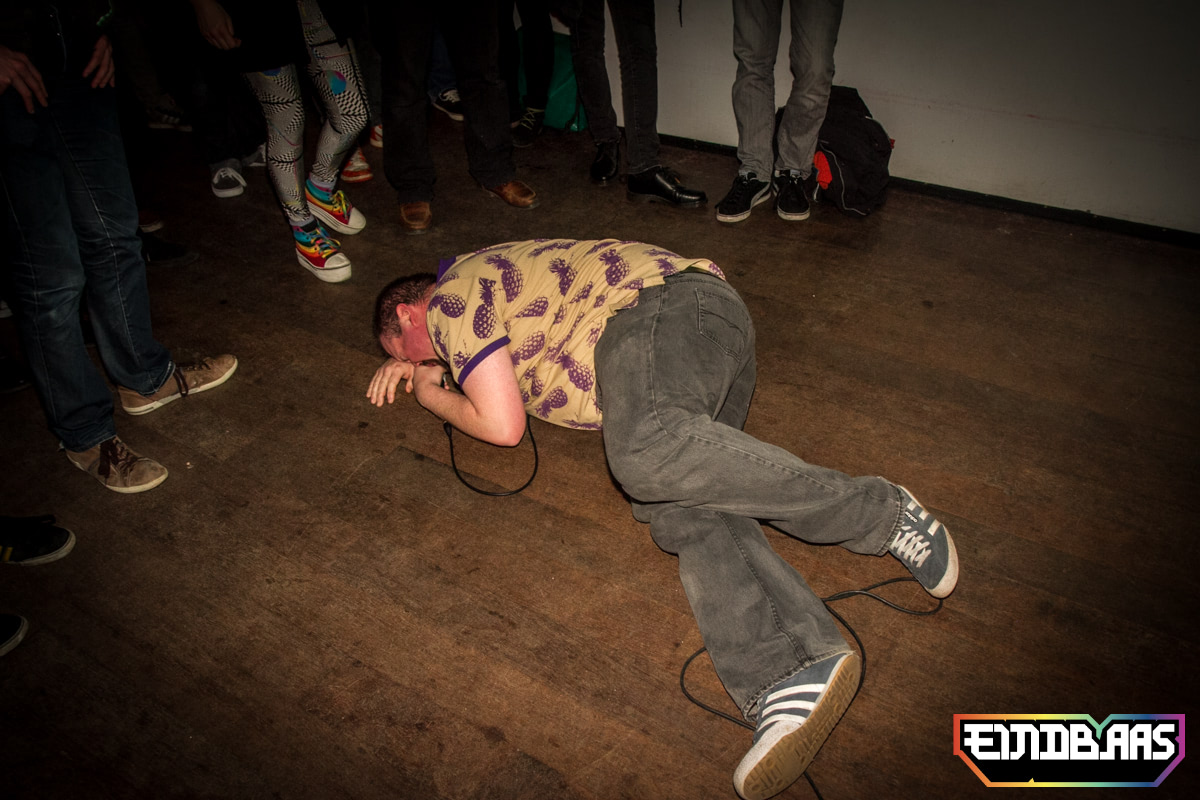 EINDBAAS 030303 photo