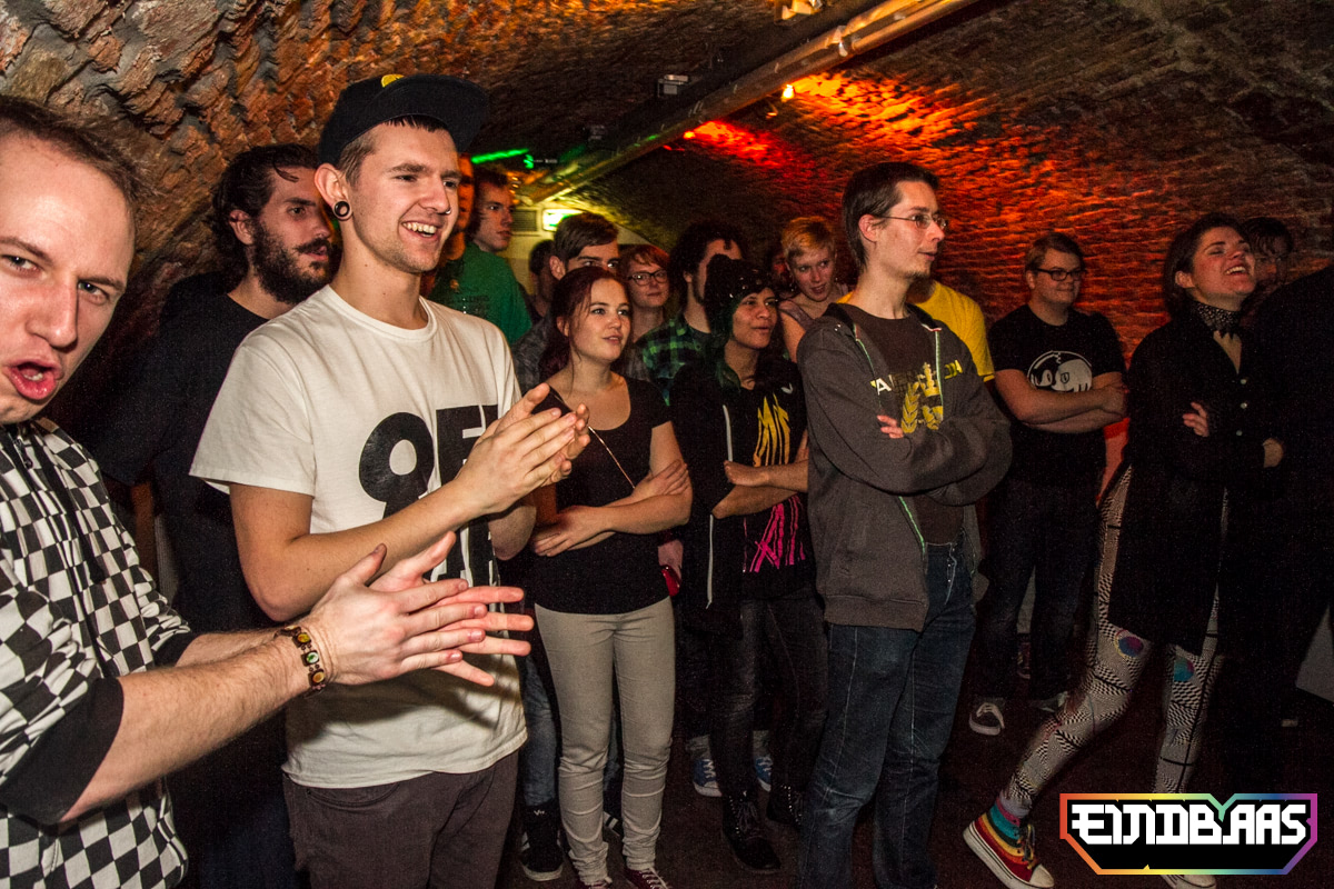 EINDBAAS 030303 photo