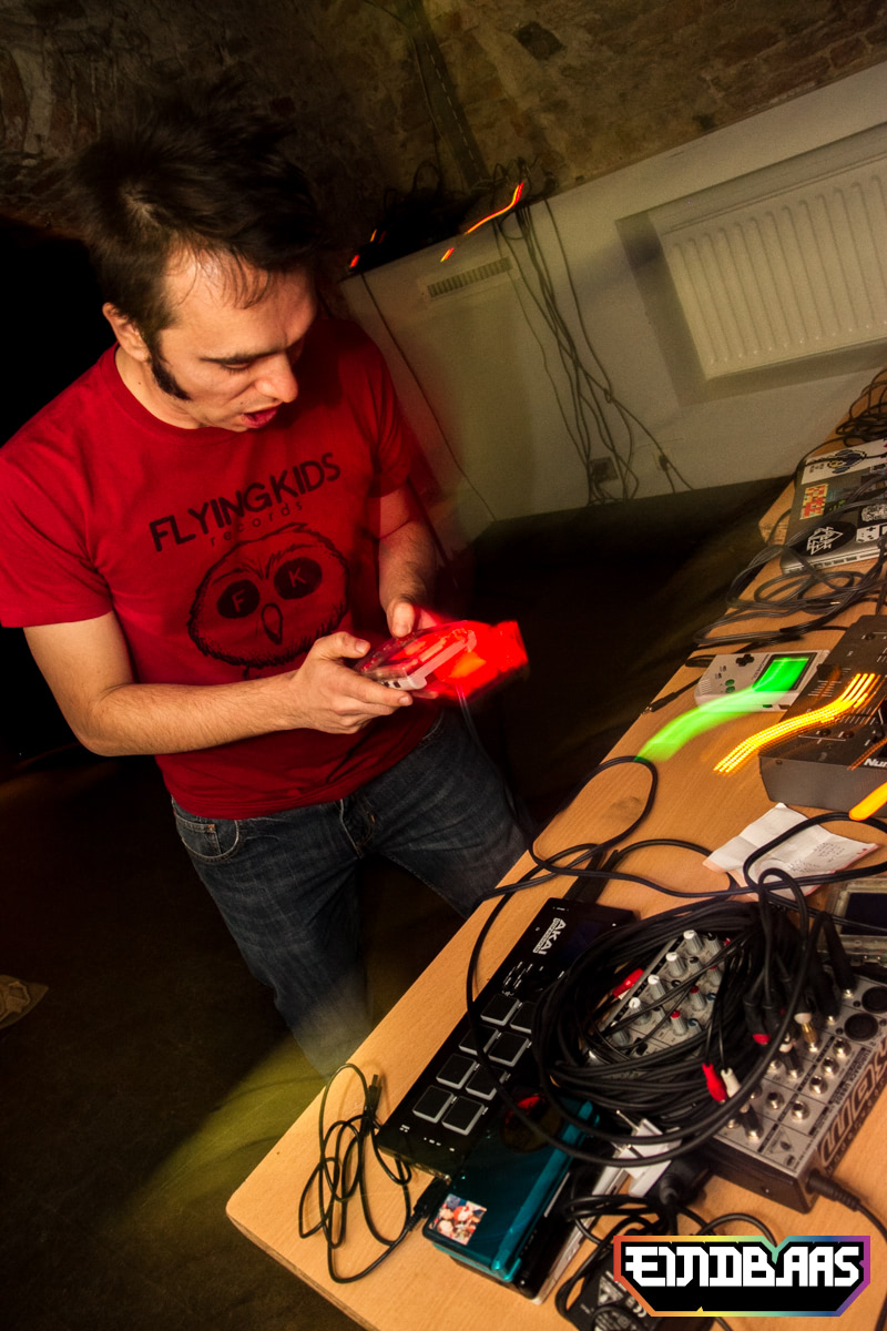 EINDBAAS 030303 photo