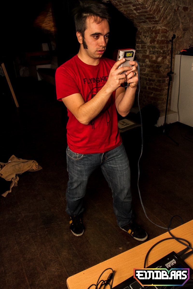 EINDBAAS 030303 photo