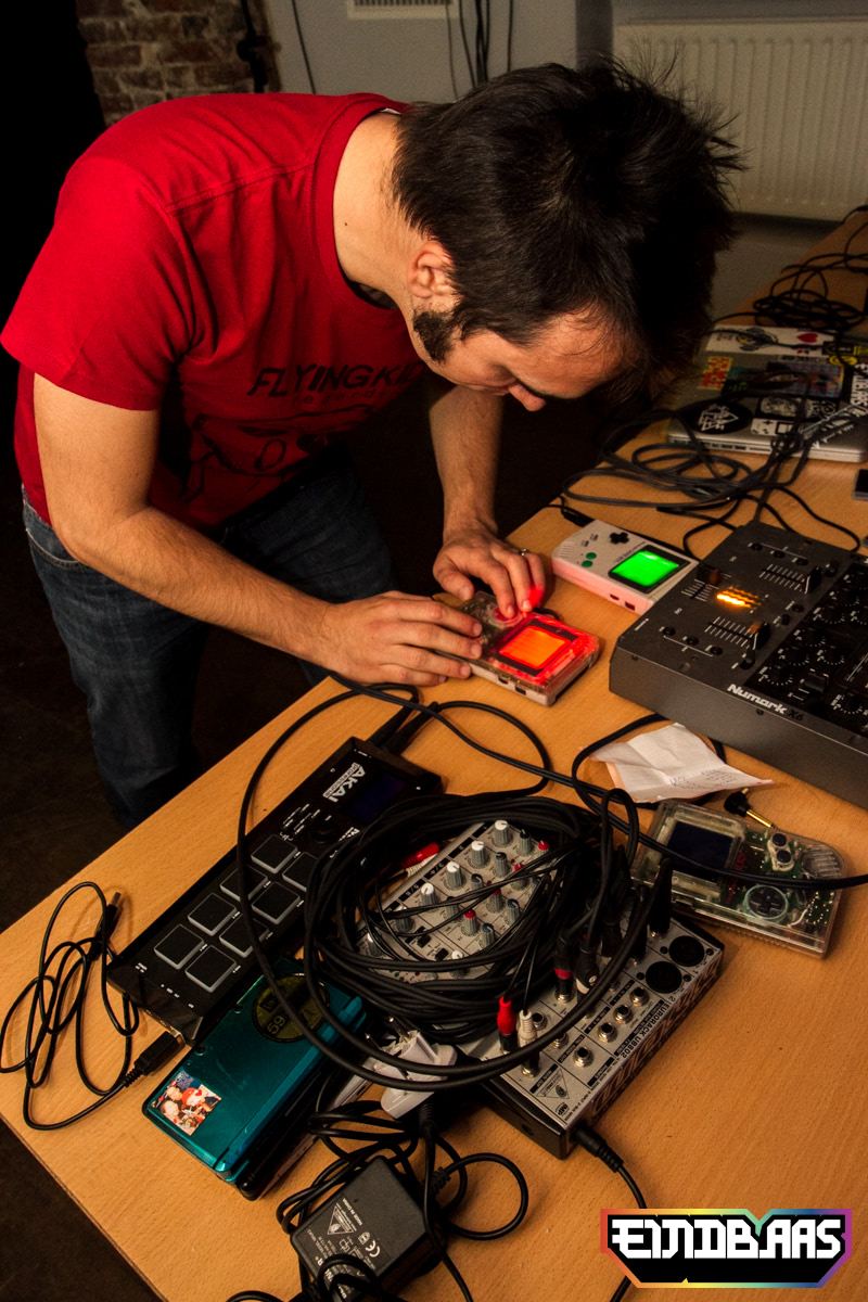 EINDBAAS 030303 photo