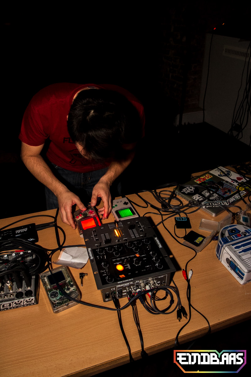 EINDBAAS 030303 photo