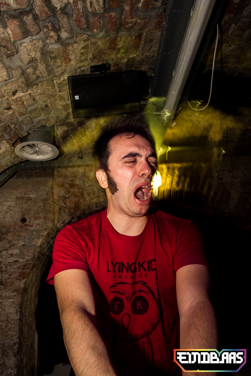 EINDBAAS 030303 photo