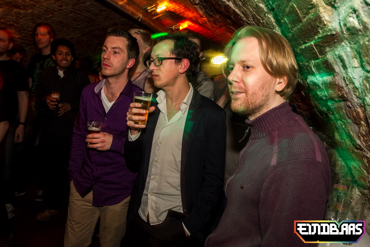 EINDBAAS 030303 photo