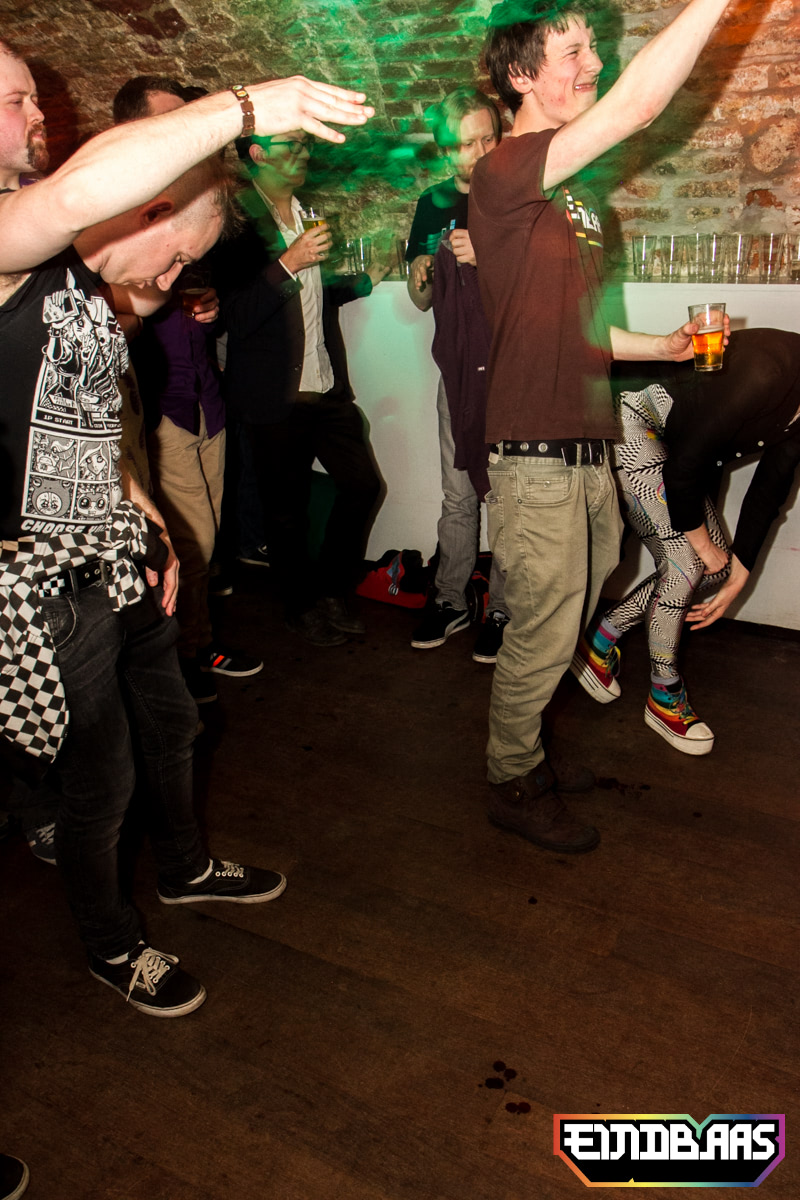 EINDBAAS 030303 photo