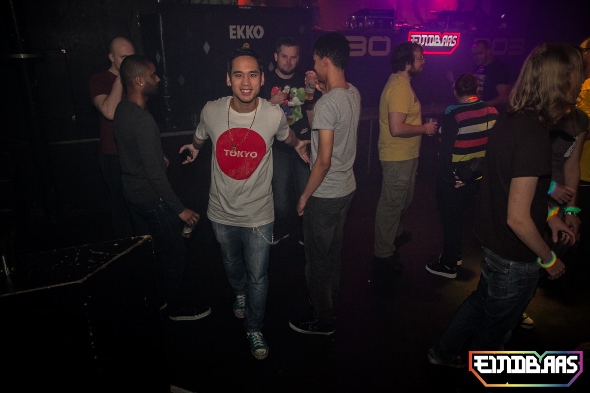 EINDBAAS 030303 photo