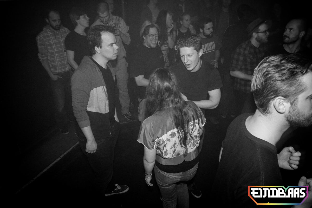 EINDBAAS 030303 photo