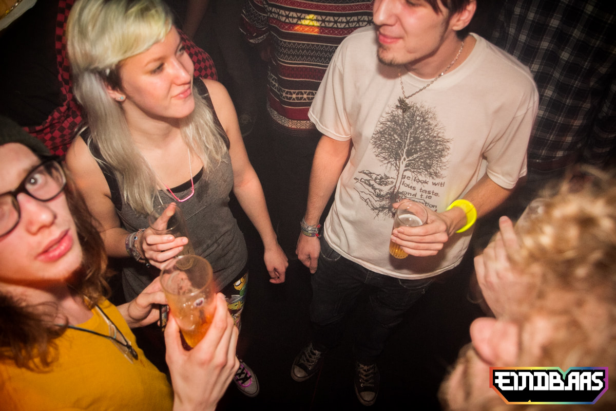 EINDBAAS 030303 photo