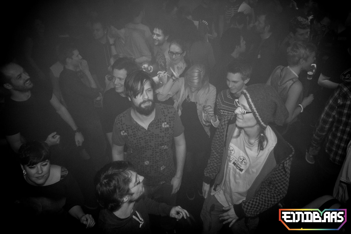 EINDBAAS 030303 photo