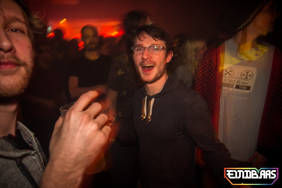 EINDBAAS 030303 photo