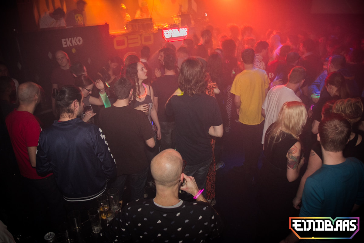 EINDBAAS 030303 photo