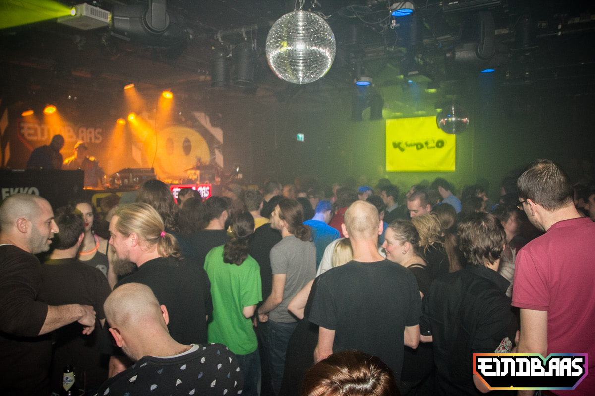 EINDBAAS 030303 photo