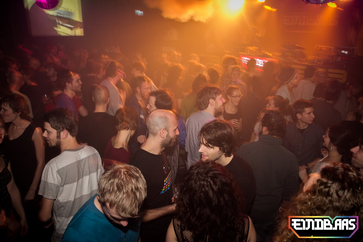 EINDBAAS 030303 photo