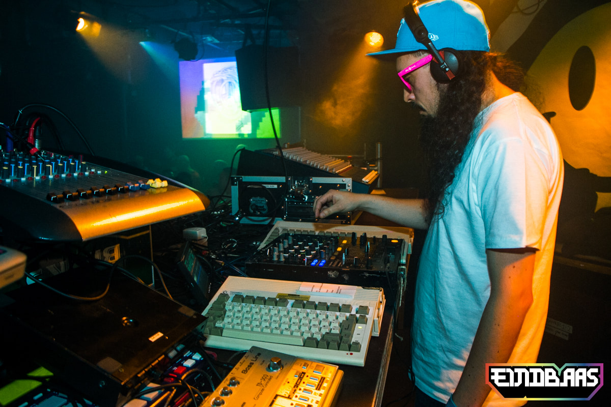 EINDBAAS 030303 photo