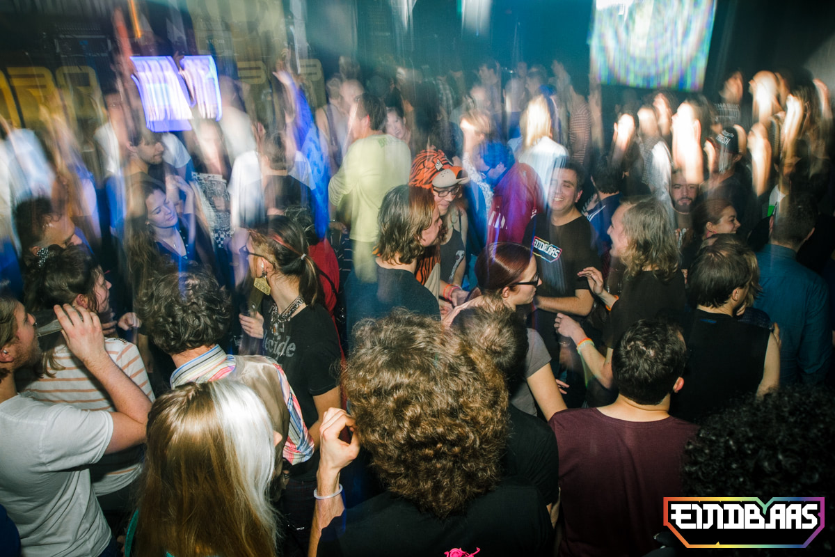 EINDBAAS 030303 photo