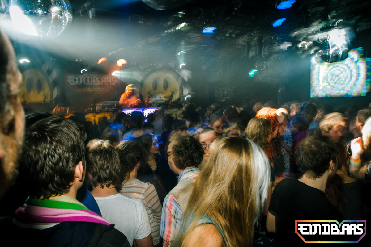 EINDBAAS 030303 photo