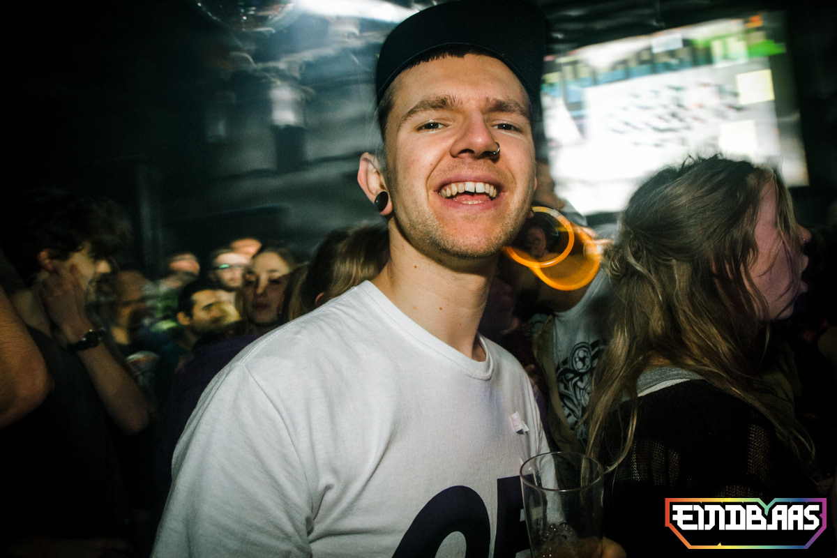 EINDBAAS 030303 photo