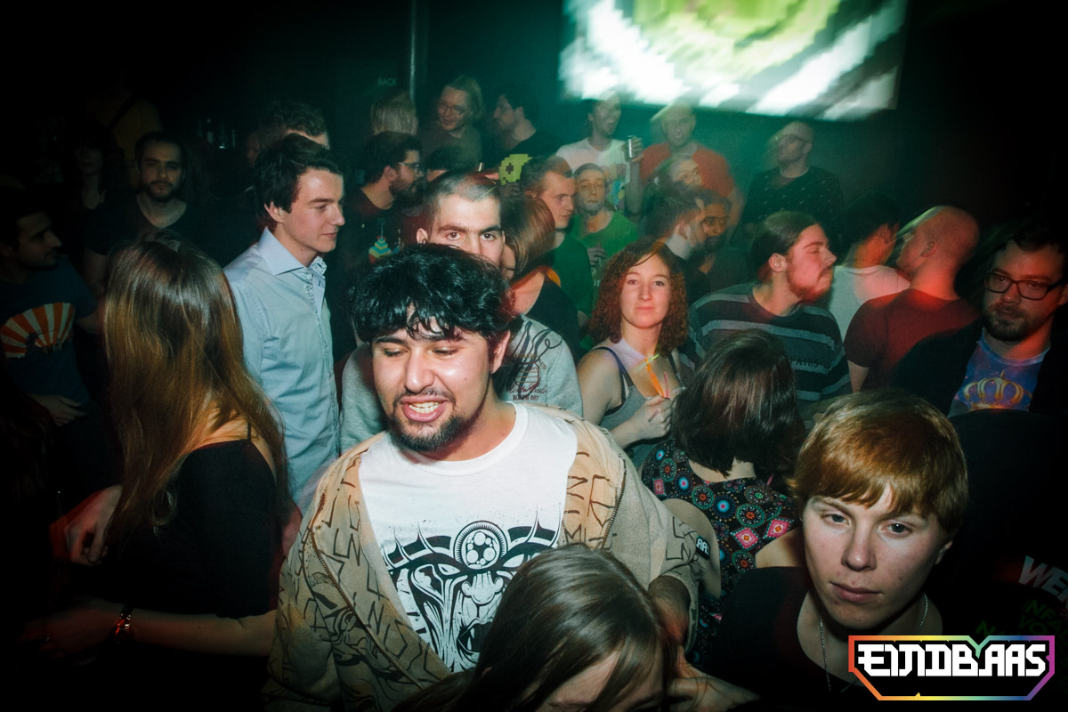 EINDBAAS 030303 photo