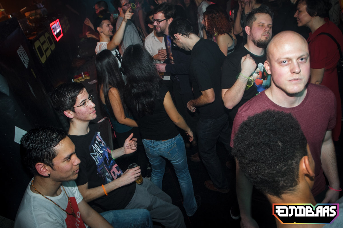 EINDBAAS 030303 photo