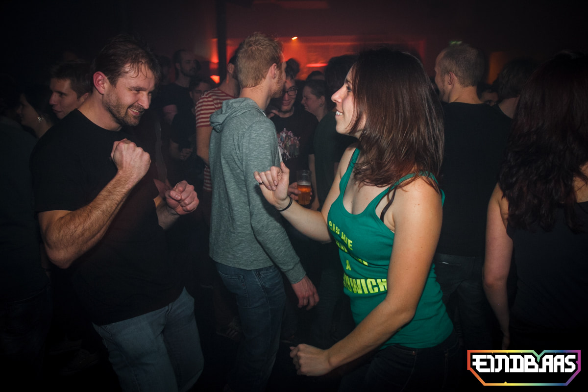 EINDBAAS 030303 photo