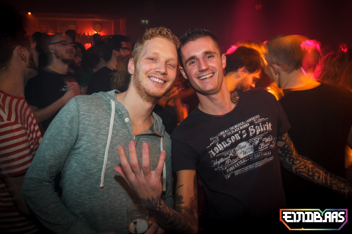 EINDBAAS 030303 photo