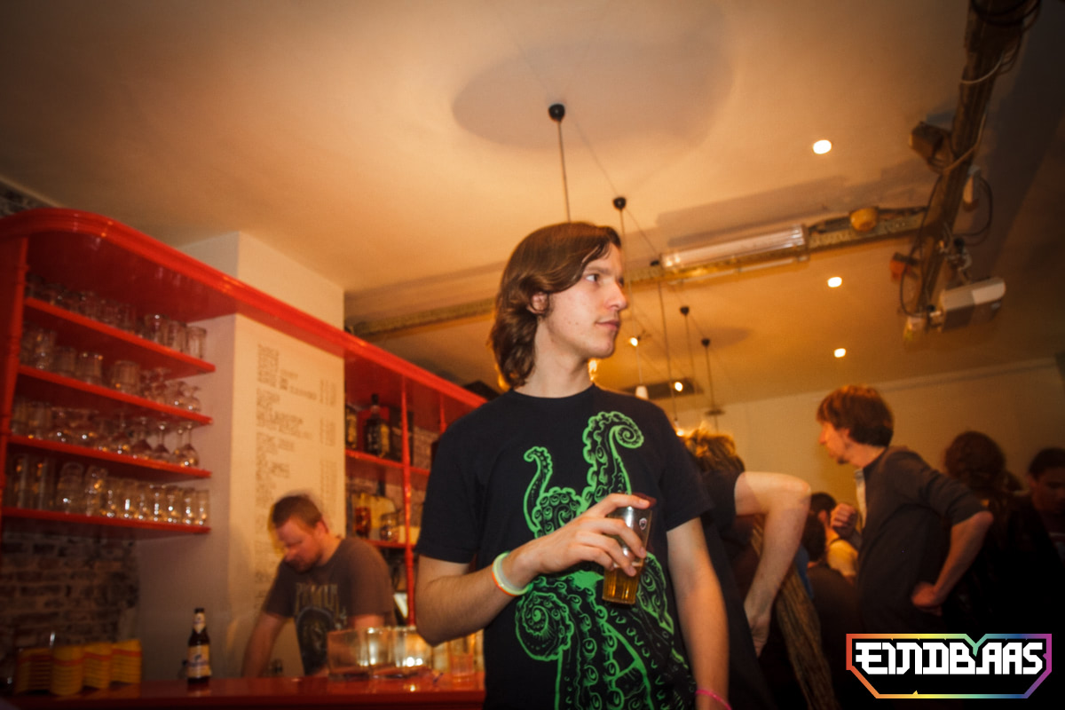 EINDBAAS 030303 photo