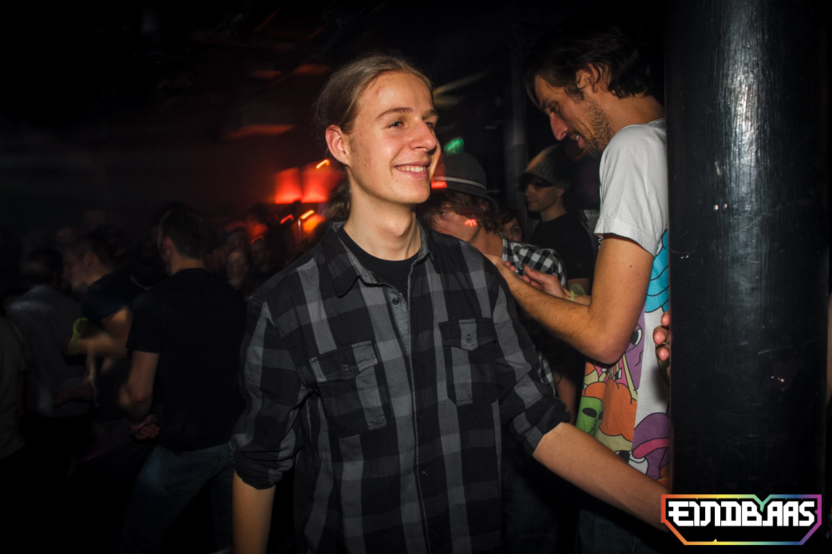 EINDBAAS 030303 photo