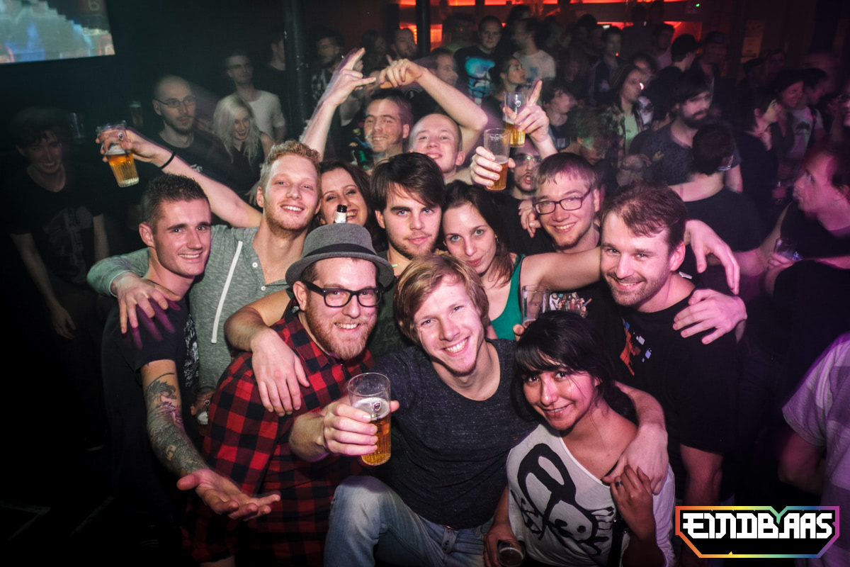 EINDBAAS 030303 photo