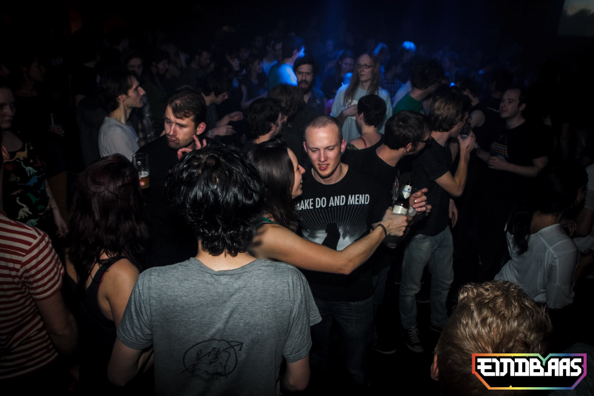 EINDBAAS 030303 photo