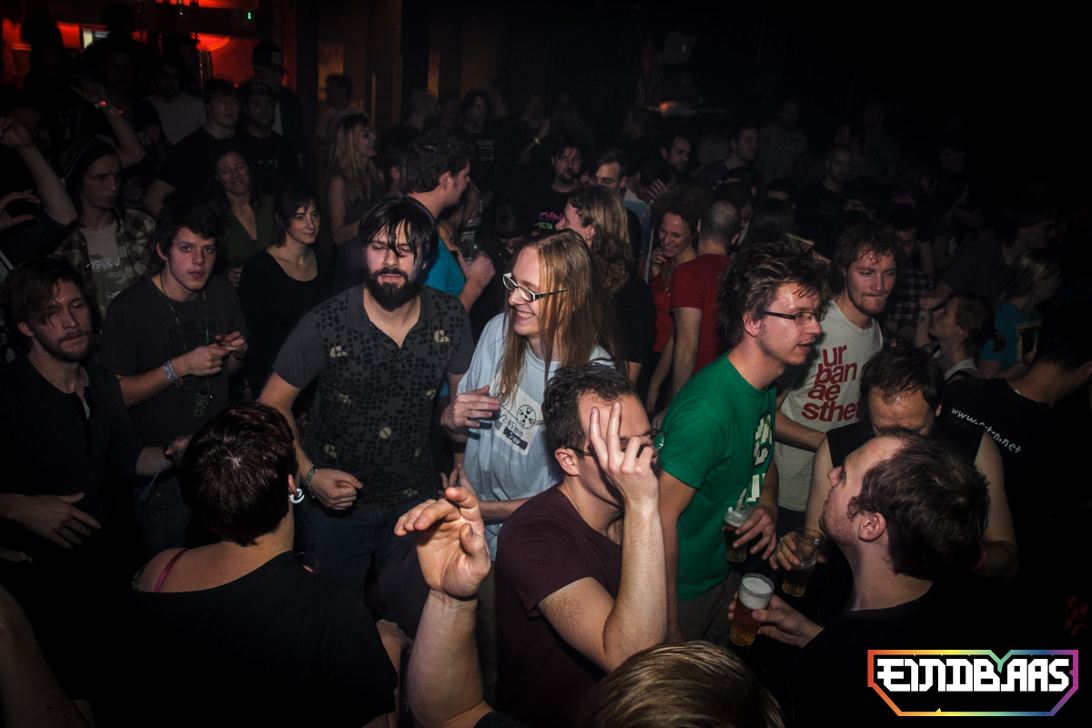 EINDBAAS 030303 photo