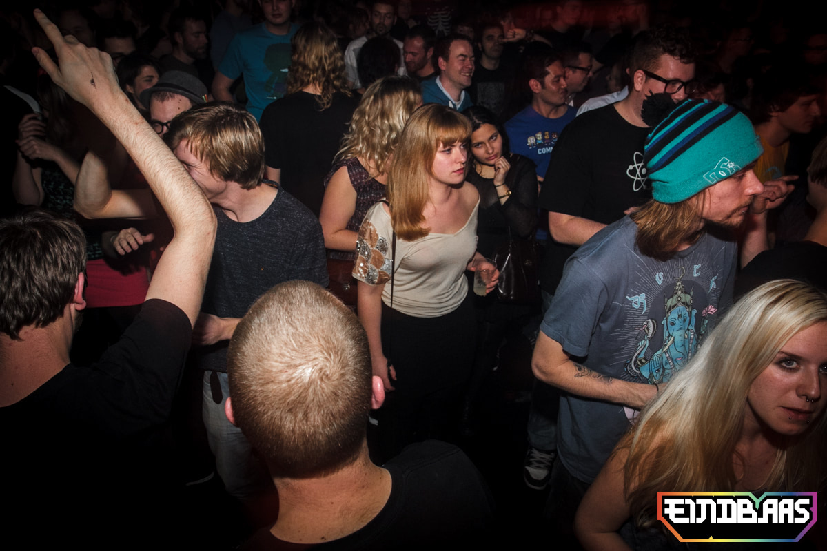 EINDBAAS 030303 photo