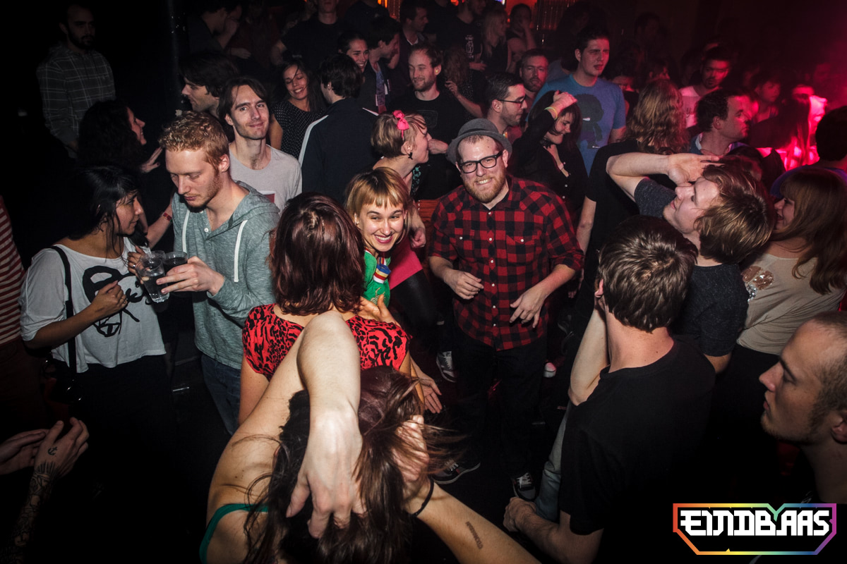 EINDBAAS 030303 photo