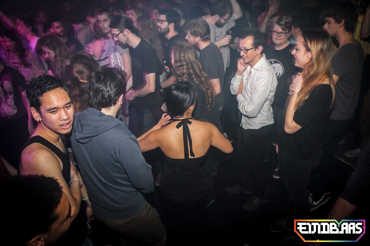 EINDBAAS 030303 photo