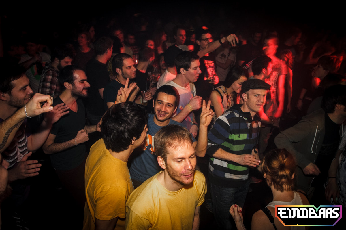 EINDBAAS 030303 photo