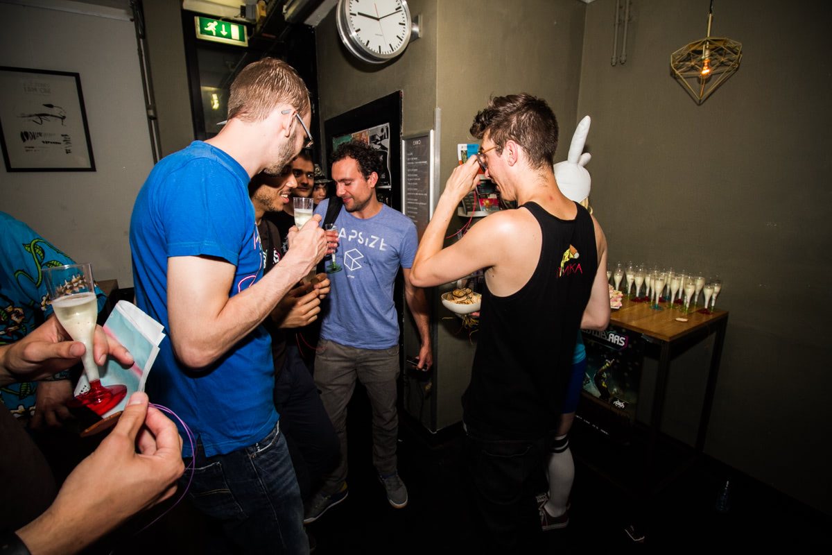 EINDBAAS 5 YEARS photo