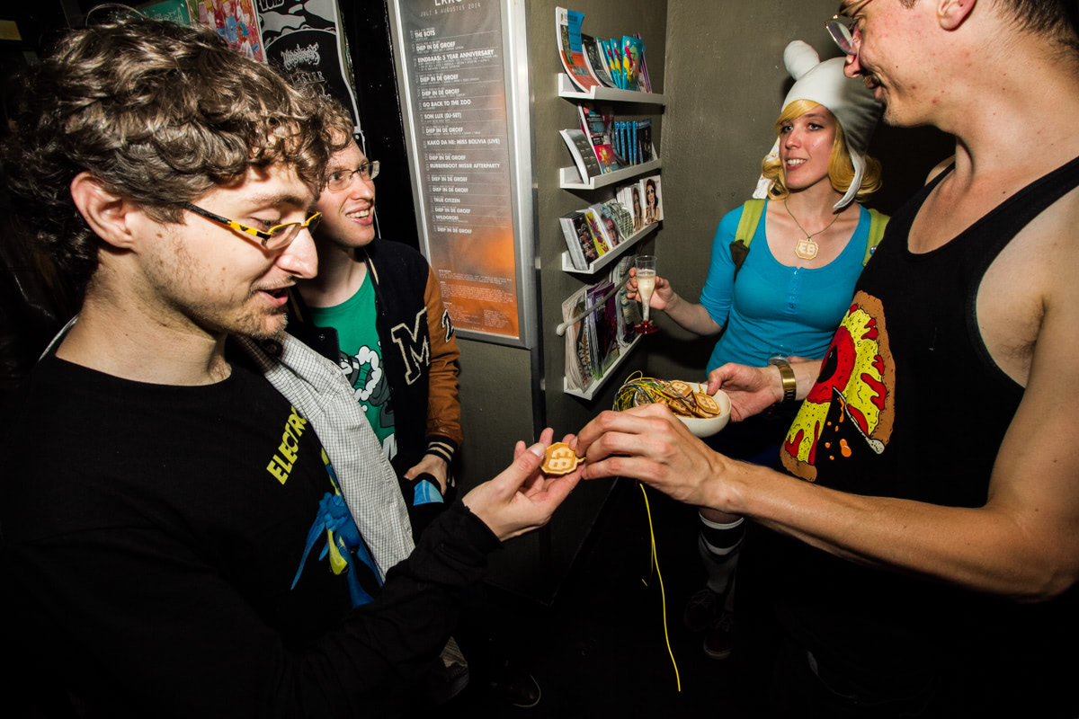 EINDBAAS 5 YEARS photo