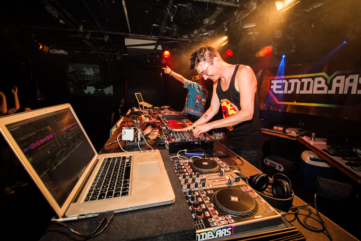 EINDBAAS 5 YEARS photo