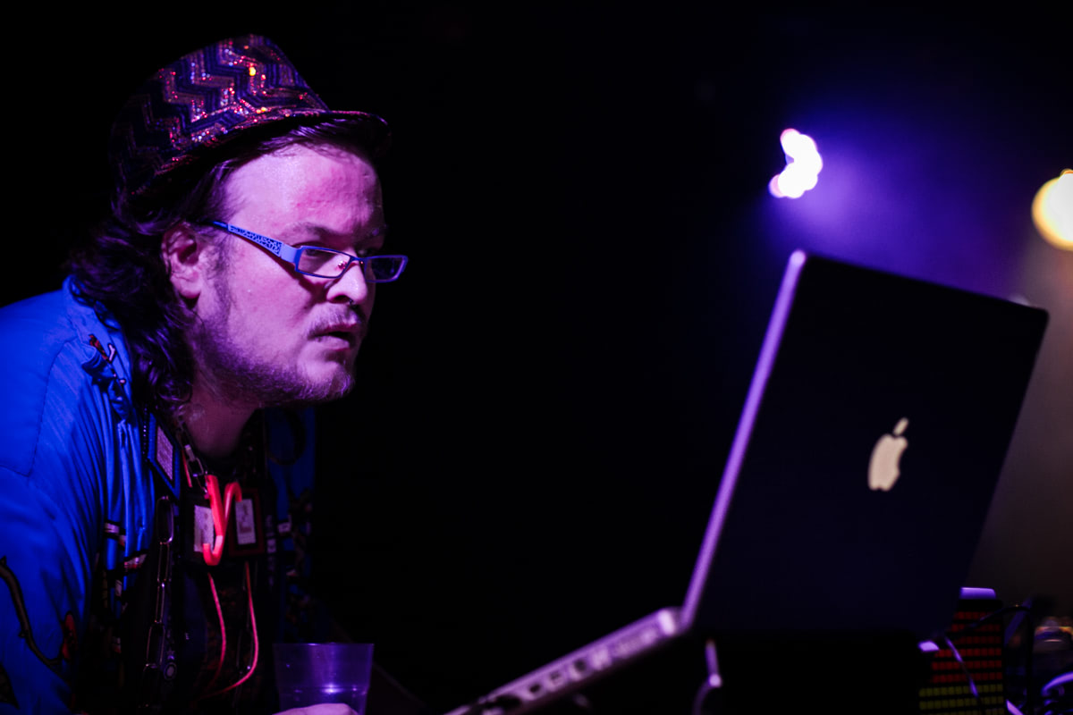 EINDBAAS 5 YEARS photo