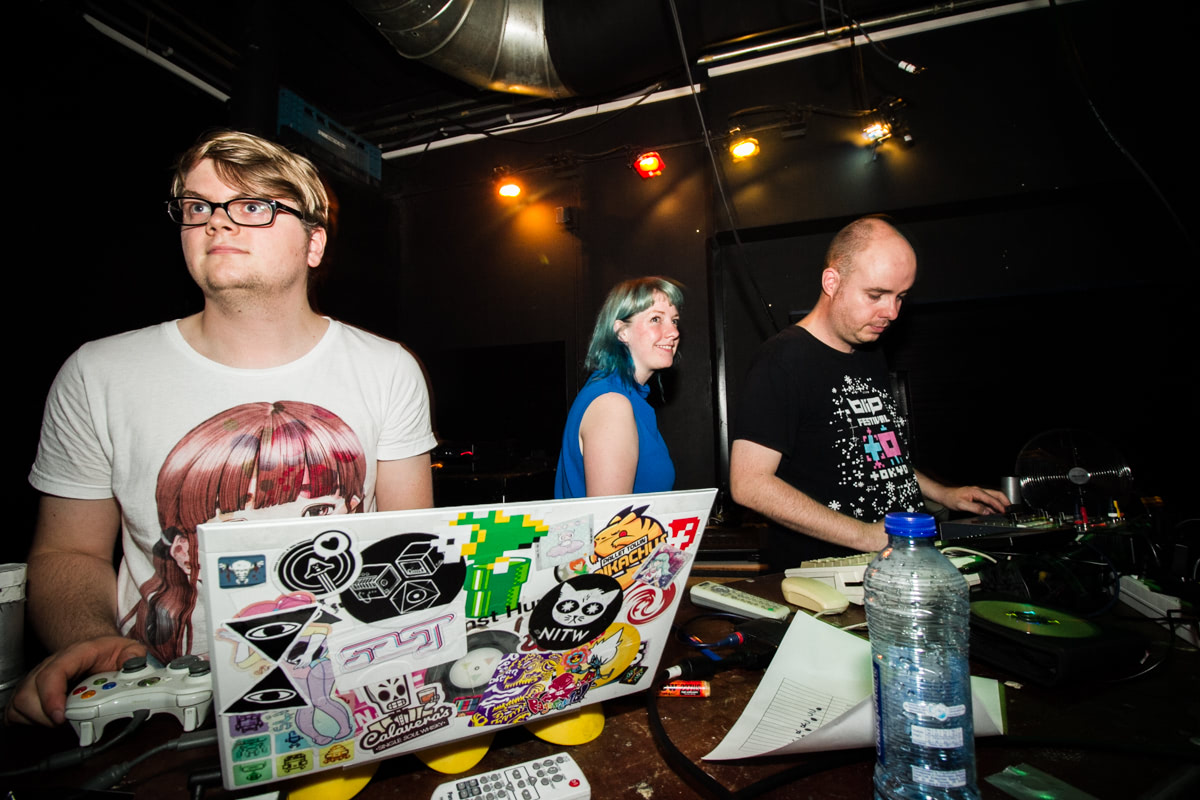 EINDBAAS 5 YEARS photo