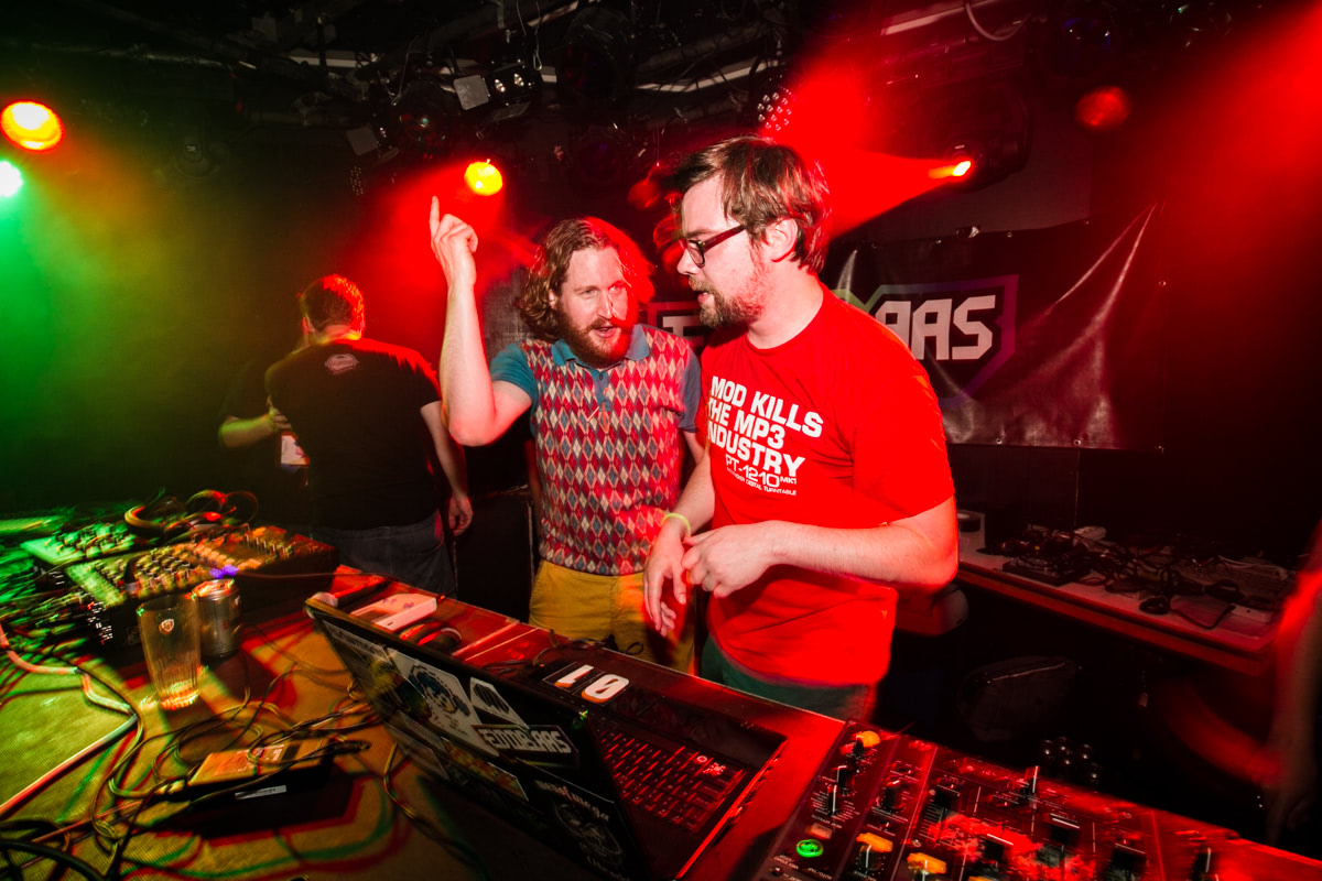 EINDBAAS 5 YEARS photo