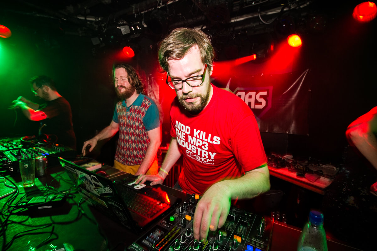 EINDBAAS 5 YEARS photo