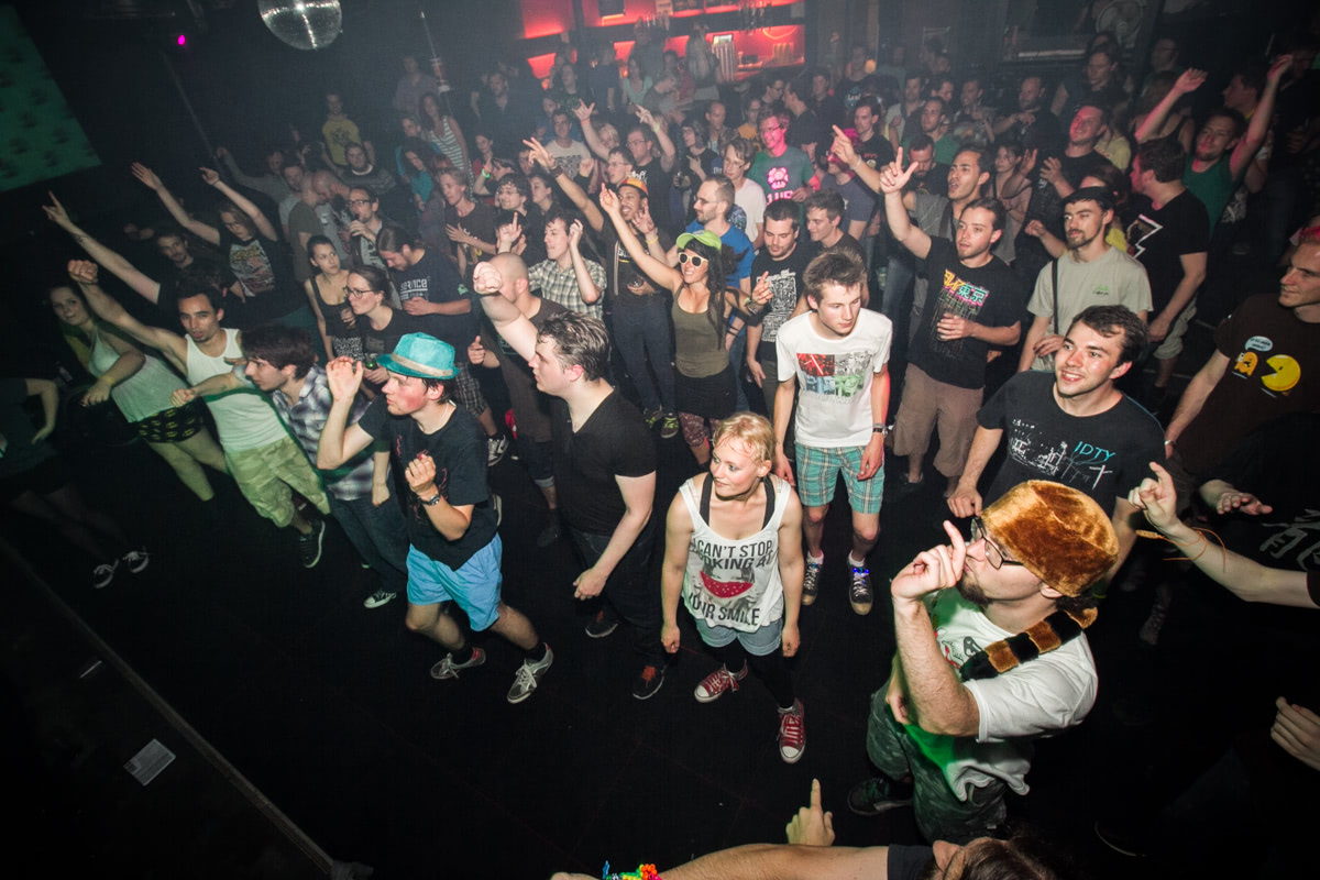 EINDBAAS 5 YEARS photo