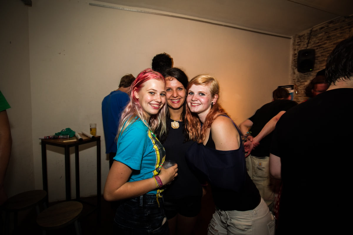 EINDBAAS 5 YEARS photo