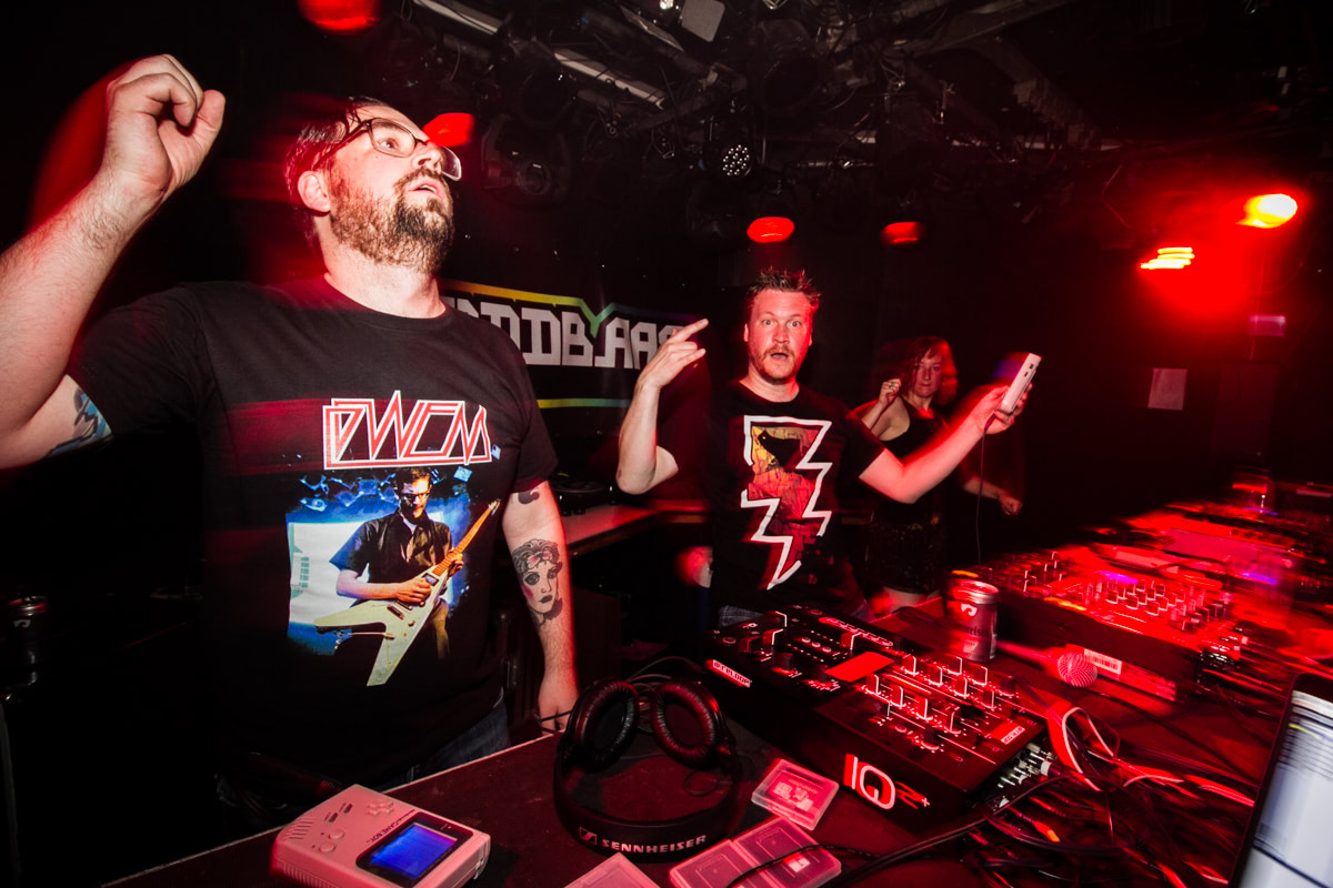 EINDBAAS 5 YEARS photo