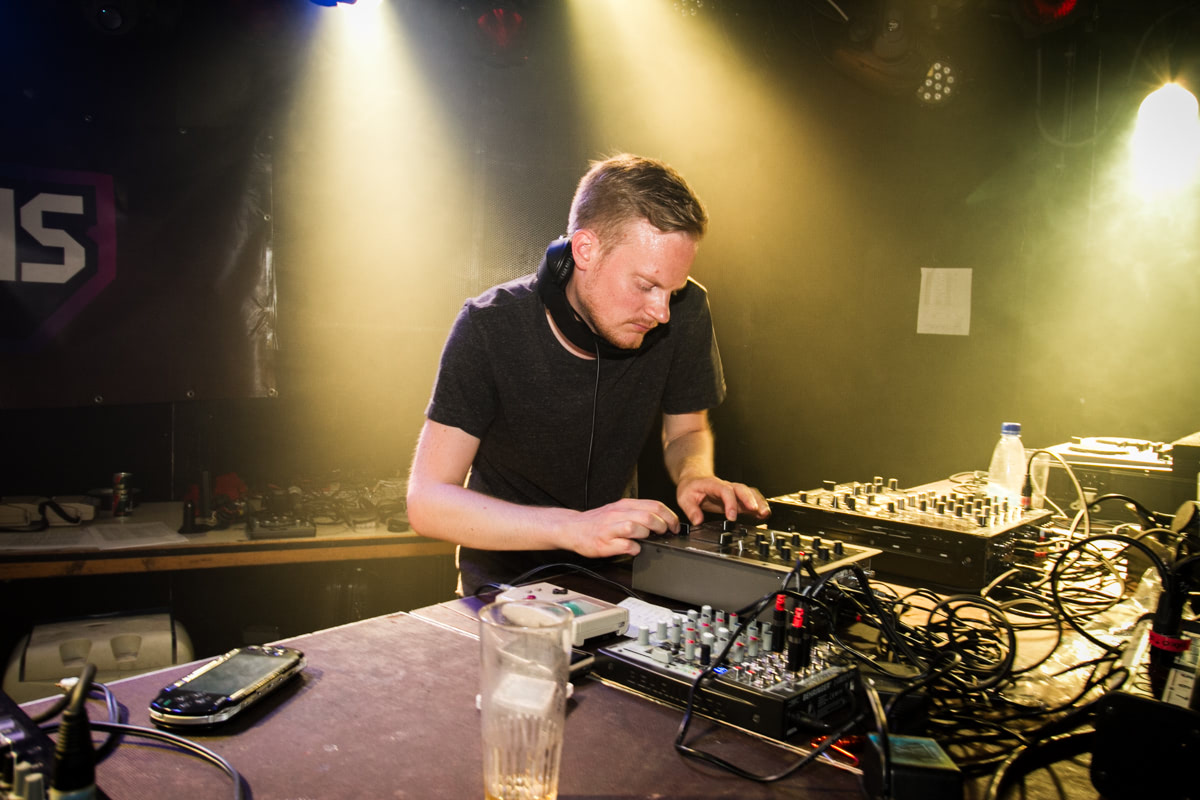 EINDBAAS 5 YEARS photo