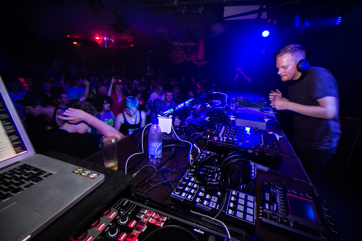 EINDBAAS 5 YEARS photo