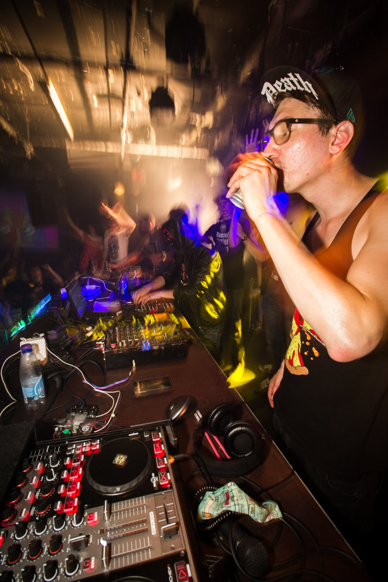 EINDBAAS 5 YEARS photo